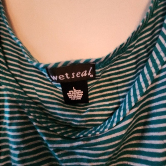 Wet seal oversized green and white tank top size womens large - Picture 3 of 3